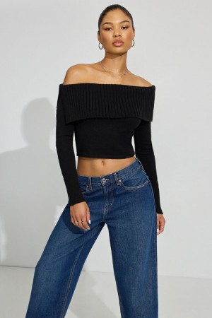 Black Garage Spongy Off Shoulder Women Sweater | A-4651832