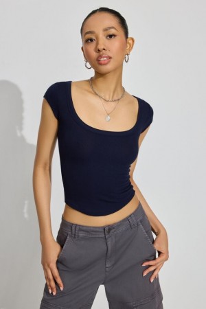 Blue Garage Pamela Scoop Neck Women T Shirts | A-9128560