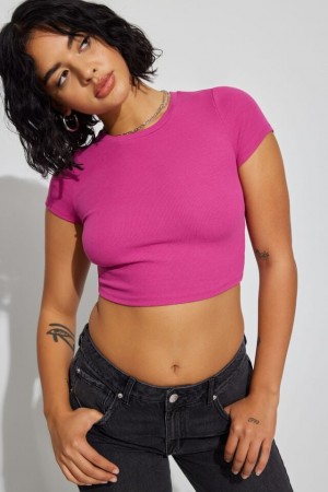 Green Flower Pink Garage Stormi Women T Shirts | A-1640275