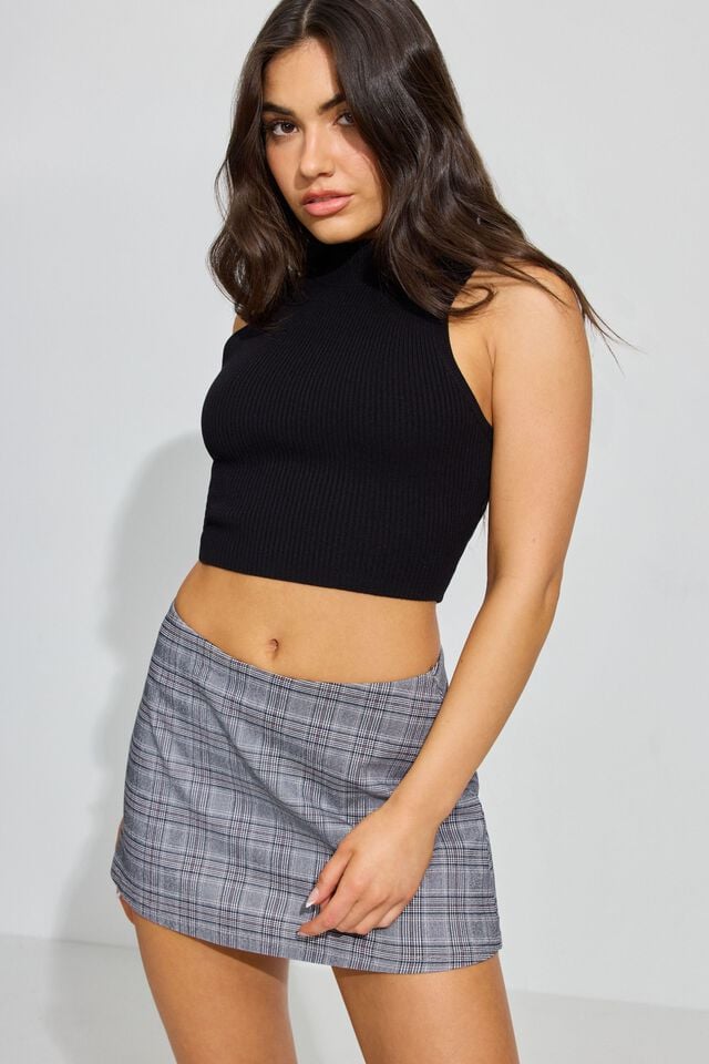Black Garage Mock Neck Crop Women Tank Top | A-8921073