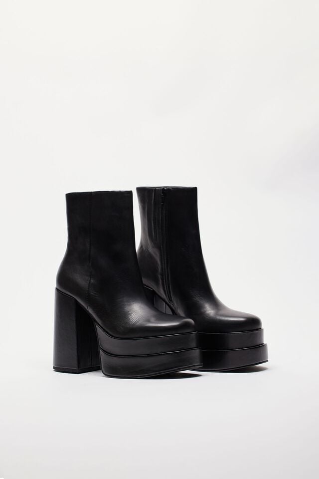 Black Garage Steve Madden - Cobra Platform Women Boots | A-7053498