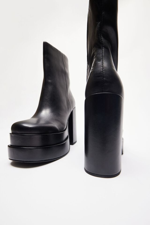 Black Garage Steve Madden - Cobra Platform Women Boots | A-7053498