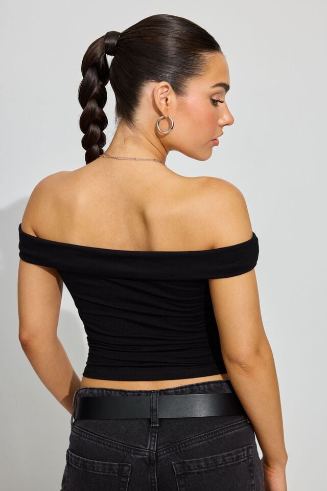 Black Garage Twist Front Off Shoulder Women T Shirts | A-6438125
