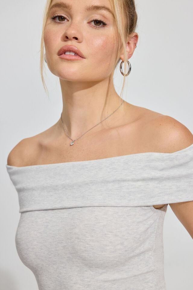 Grey Garage Off Shoulder Women T Shirts | A-0389542