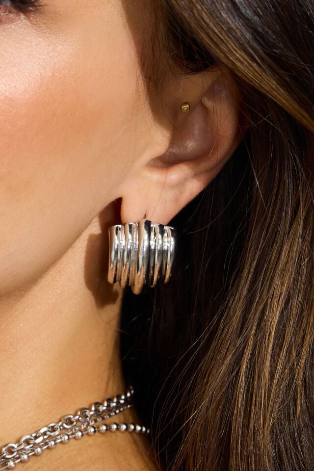 Silver Garage Lined Curve Button Women Earrings | A-9610753