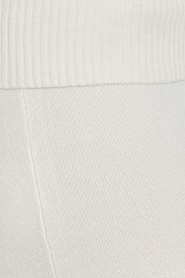 White Garage Chenille Women Shorts | A-0567894