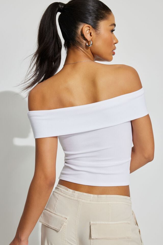 White Garage Off Shoulder Women T Shirts | A-8172349